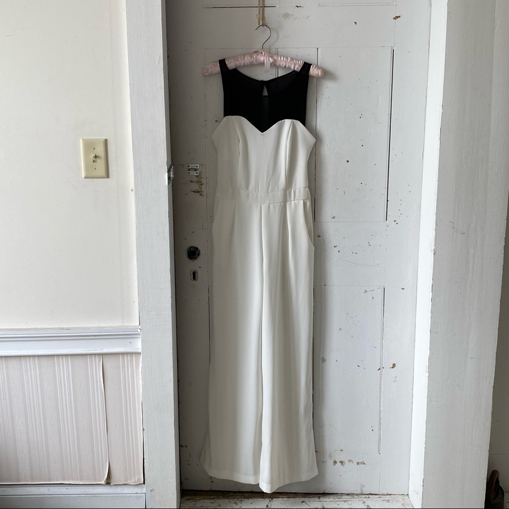 Ramsita Sleeveless Formal Black & White Sleeveless Jumpsuit with Pockets